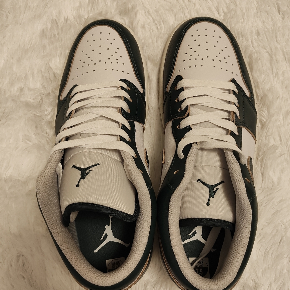 New Air Jordan 1 low SE oxidized green men's size 7.5